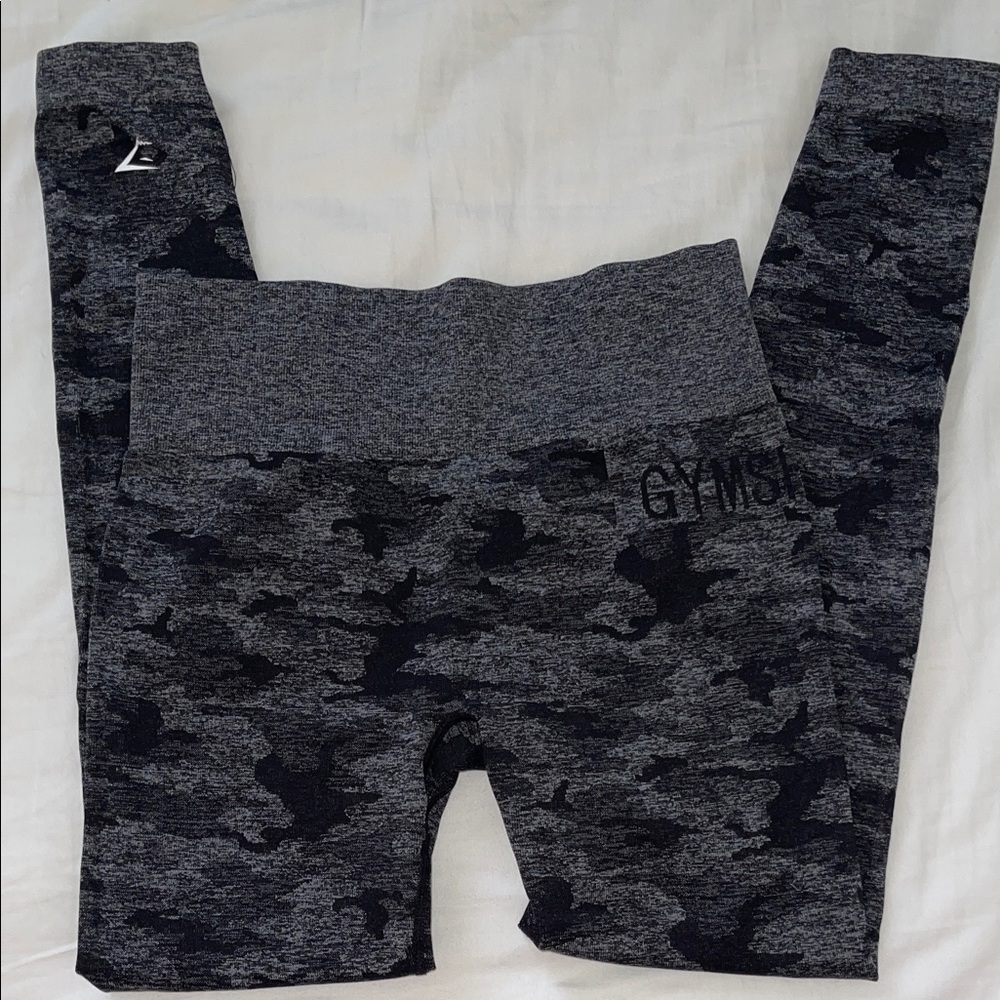 Gymshark Women’s Camouflage Leggings - Dark Gray